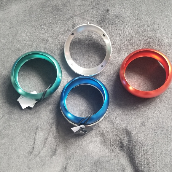 BREIL Interchangeable Wide Bangles Red, Blue, Green and Chrome/Silver Shell - Picture 5 of 11